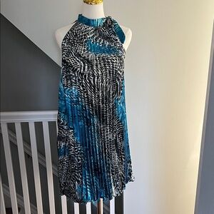 Pleated Halter Camisole in Blue & Black Abstract Print
